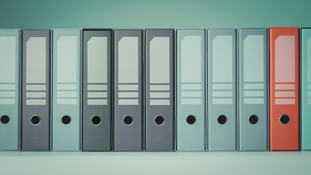row of 3 ring binders